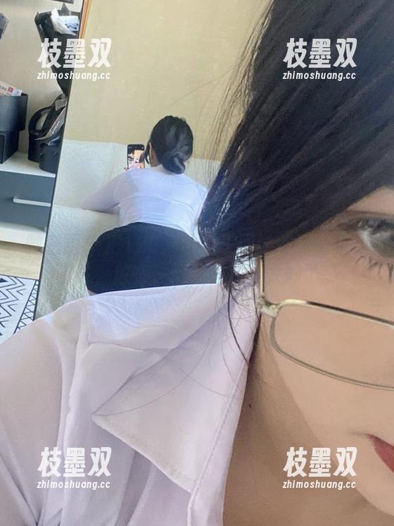 微密圈 - 把120斤的小王同学的定制空姐图片，放在一天的开始，太妙了。