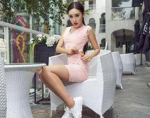 观看爱丝的冬日暖阳，保证比你的冬天还要热乎！