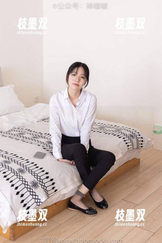BoBoSocks袜啵啵 - 瘦成闪电的甜甜圈，踩脚裤作品精选，看了就想赞。