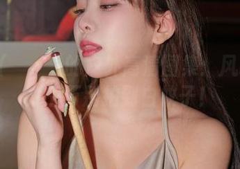 Dami(퀸다미)的户外高清图集：风吹裙摆，千万别拍到白蚊子！