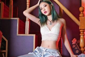Feilin嗲囡囡 – 流氓小巫女与水手服，这组写真能让你眼睛停留