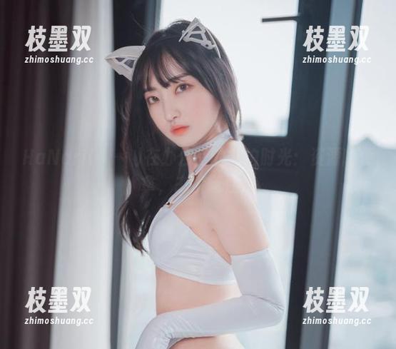 HaNari(하나리)在办公室的私拍时光：资源随便拿，态度随性点