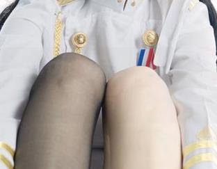 Kitkat Cosplay带你看校园，从无圣光的图片说起