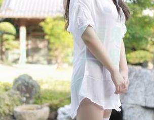 MFStar模范学院 – 草莓兔兔福利作品：“女孩”的原图，给人生出一种无奈的羡慕