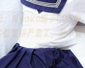 校服风云：Nyako喵子COS做“班团长”，照片都变得严肃了，是不是被我圈粉了？