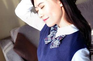 PANS写真 – 图集里的允儿，试镜无圣光，气氛反而变得特别真实。
