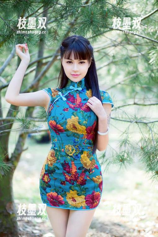 TuiGirl推女郎-胡允儿 TuiGirl推女郎 - 胡允儿皮衣上线:看,她的福利图片里藏着啥?
