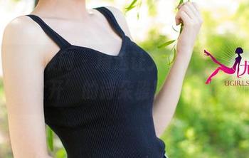 UGirls尤果网 – 精选让人忍不住想‘脑洞大开’的诗朵雅旅拍点滴