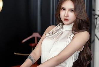 XINGYAN星颜社 – 沉浸在唐思琪女孩的合集里，时而飘忽，时而直视，妙不可言。