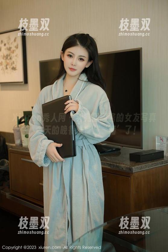 Xiuren秀人网 - 看完圆圆酱的女友写真，今天的晚餐准备成‘醋’了！