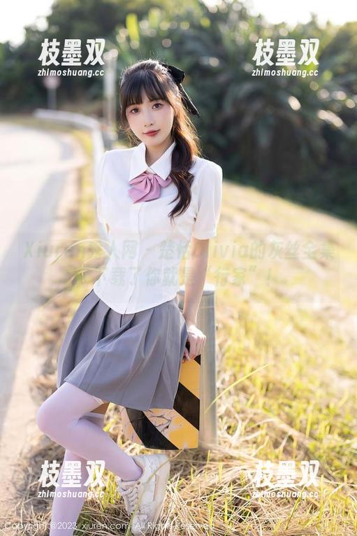 Xiuren秀人网-楚恬Olivia Xiuren秀人网 - 楚恬Olivia的灰丝全集,下载了你就是“行家”!
