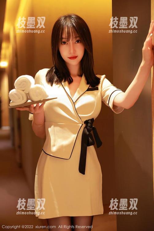 Xiuren秀人网 - 王梓童Doirs闪亮在线：夏天合集，让你在家劈叉，用“懒”这个词也许不够新鲜！