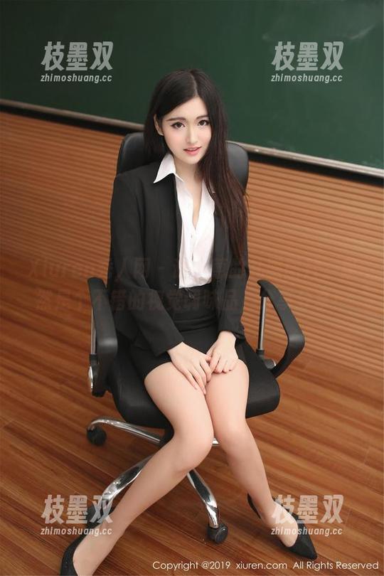 Xiuren秀人网 - 谢小蒽的礼服图片，果然是个不错的视觉调味品，分享分享！