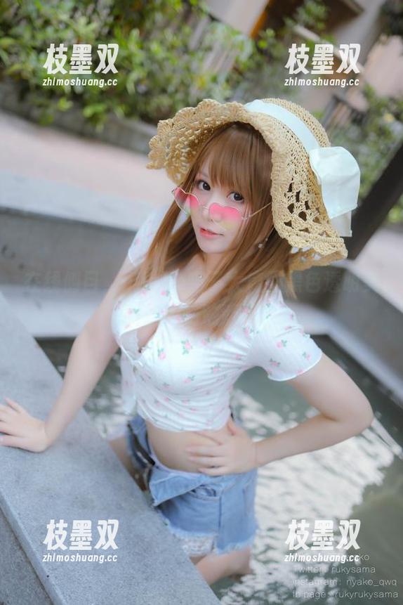 在线侧目，nyako喵子大魔王黑色透明美图，玄机我找不到！