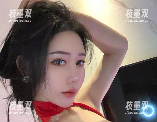 微密圈 - 不爱笑的赛琳的视觉刺激：全集原图里找寻那难得一见的惊艳。