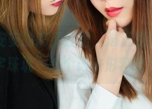 丽柜 – 安安的高清红裙，难道我该用“字字珠玑”这个词来形容吗？