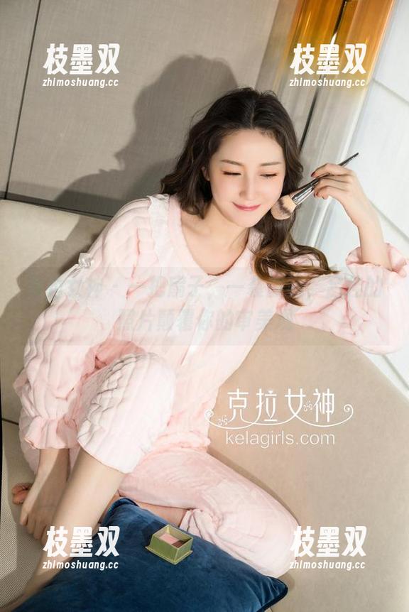 克拉女神 - 一把扇子，一袭旗袍，吕佳的照片颠覆你的审美观