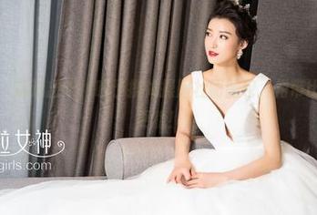 克拉女神 – 精选出炉！昕予携体操服壮丽图包，裙带比我的午餐更稳！