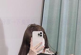 微密圈 – 分享一下兔宝妮to的格子女仆装，难道我也该考虑一套吗？