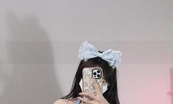 微密圈 – 观察兔宝妮to的学妹，心中小剧场在上演。