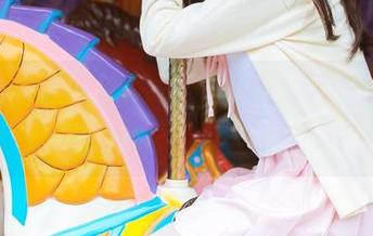 喵？“兔玩映画”私拍合集：师匠与艾米莉亚的甜蜜碰撞！