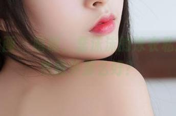喵糖映画 – 嘻嘻，蠢沫沫的泳衣私拍，居然意外那么好？