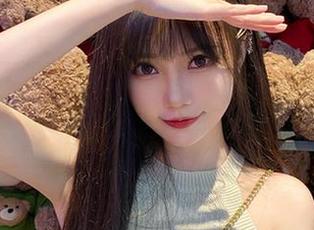 感谢大肉丸Amiee的女孩美图，照片中充满了清新的气息，让我脑海游荡。