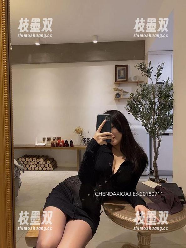 微密圈 - 不怕你不爱宸大小姐的油亮写真，就怕你不敢换壁纸！