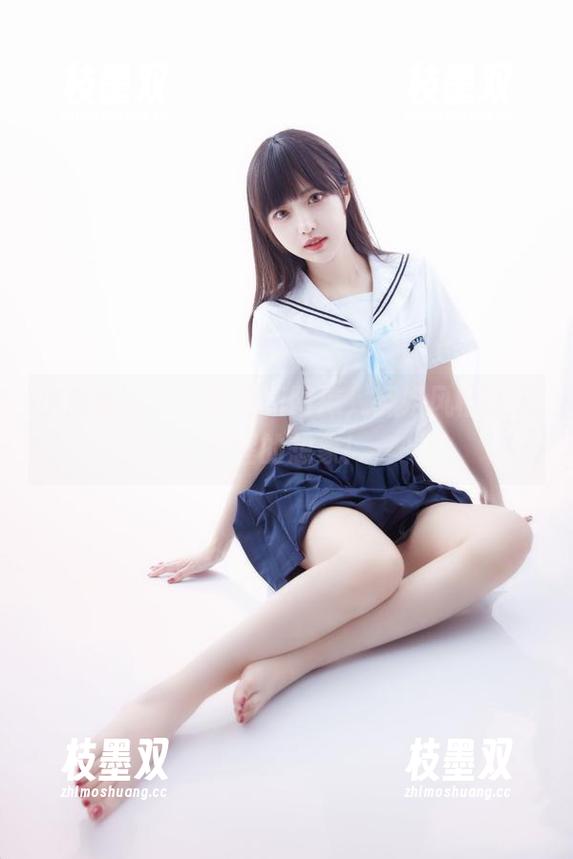 小鹿鹿shika的最新图库，御姐风格让人觉醒的想象！