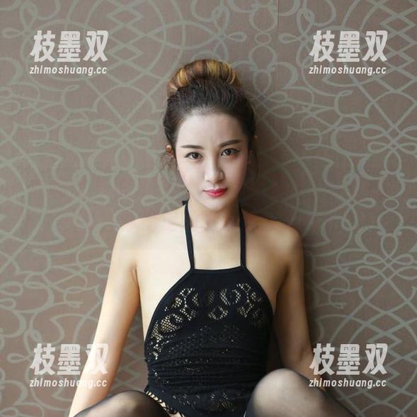 尤物馆 - 悦儿Yuky的清纯写真：一脸无辜，你确定她真的那么天真？