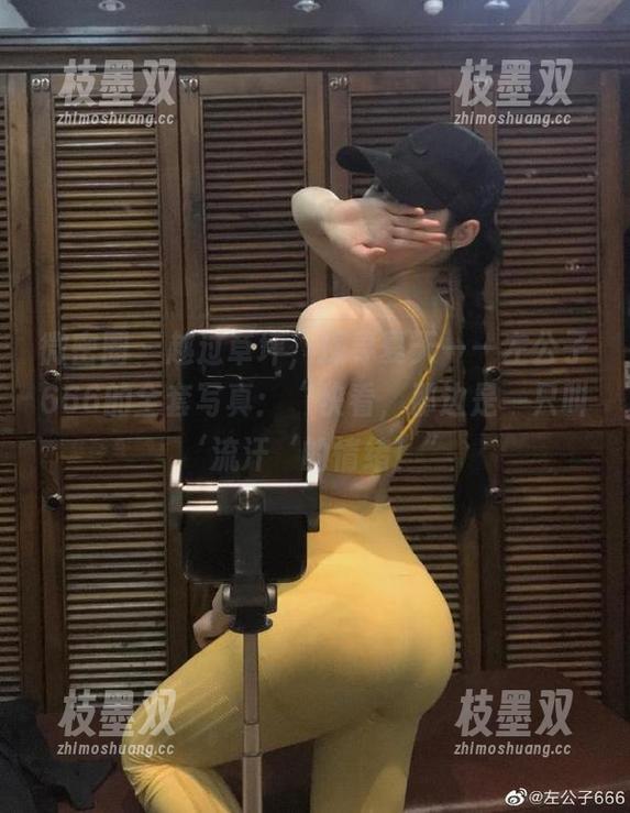 微密圈 - 越过草坪，探寻夏天——左公子666的全套写真：“快看，那边是一只叫‘流汗‘的情绪！”