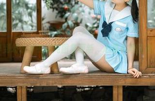 终于等到幼水铃衣清纯图集更新，心里小鹿乱撞了呢。