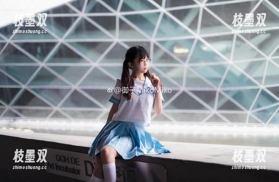 闲聊时光，御子Yumiko的白裙免费作品等你来get！