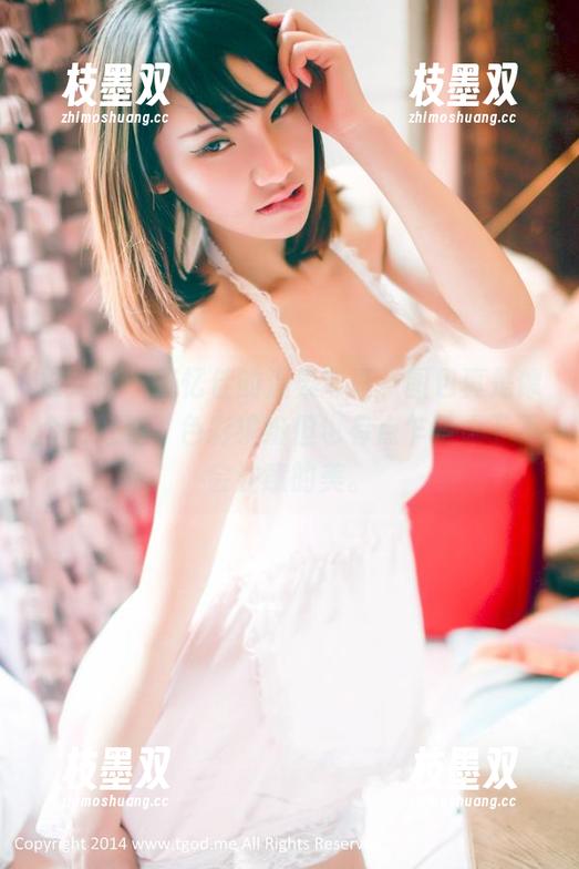 推女神 - 施忆佳的温柔写真，图包真是像个彩虹糖，色彩缤纷但也有点乍看之下不会注意的美。