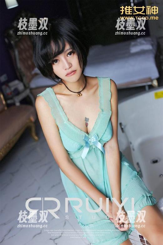 推女神 - 白一晗和她的校园私拍美图，总有种“我要在图书馆打卡”的冲动，呃，你们呢？