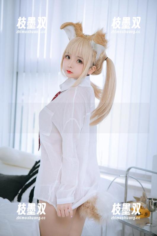 日奈娇的校园写真，每个角落都散发着一丝“青涩”的魅力。