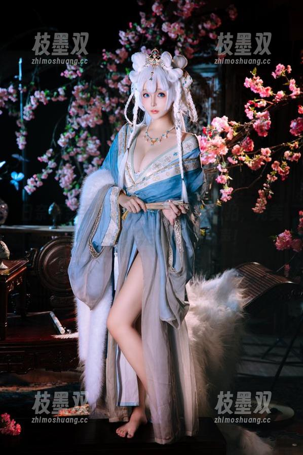 日奈娇亲手打造的图集：穹妹自拍，完美演绎‘我也想自拍’的心声！