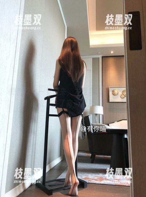 微密圈 - 一觉醒来，发现自己被有你喵的睡衣迷住了高清照片请查收