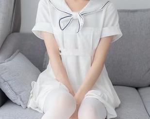 水手服上的木绵绵OwO，美图散发的微盐风味。