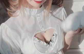 为什么果咩酱w的兔女郎在在线美图中造型总是那么动人？