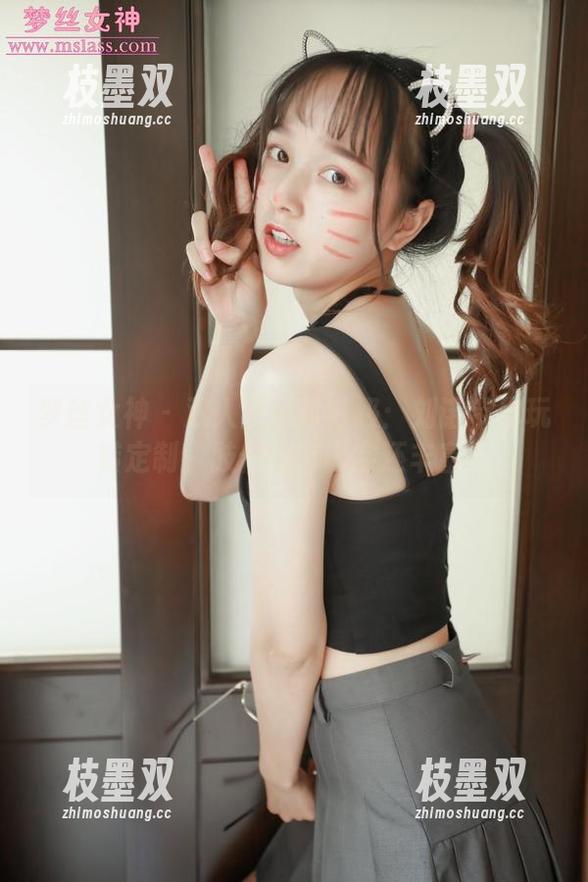 梦丝女神 - 双人图集再升级：刘诺带你玩转定制，肢体语言比字还丰富！