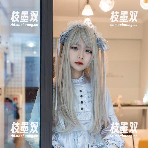 看！梨瑾瑾是怎么把改良旗袍穿出GAO的美图！？