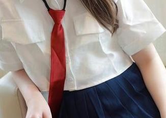 模范学院 – 妞妞koko的美脚套图，脚趾头咋就有魔力呢？