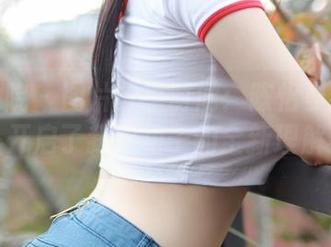 模范学院 – 图片分享时间：陈怡曼的白裙，开启了我对裙子的全新理解！