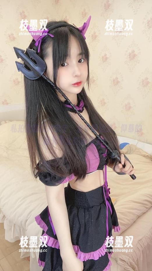 私拍里的樱井宁宁，水手服加分，仰慕的目光不止在海浪上！
