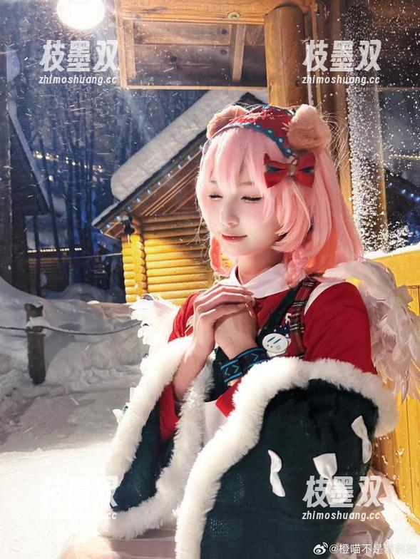 高清图片，藏着橙喵的柴郡优雅，竟让人想住进那画里。