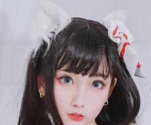 清颜颜子的黑暗护士cos显影，更新值得一看——诶你们看那眼神！