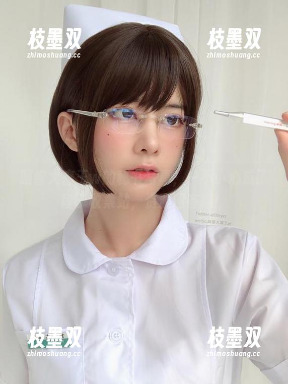 眼酱大魔王w的秘书写真，一不小心成了段子收集站，资源超有趣！