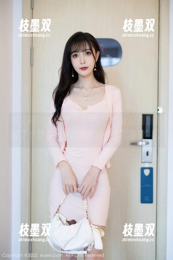 秀人网 - 如果甜心是生活，Carol周妍希翻了个图集，直接把我喂成了‘甜宠’！