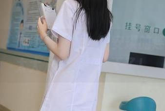 秀人网 – 原图都免费，唐安琪的连衣裙也太大方吧！真受不了！